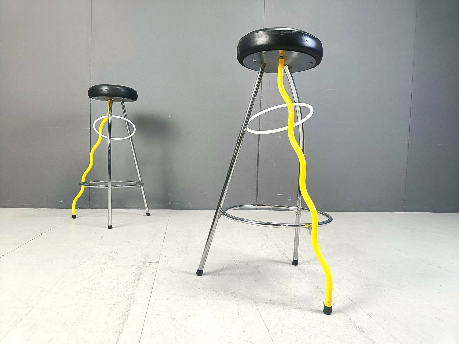 Pair Of Duplex Stools By Javier Mariscal For Bd 1980's Memphis