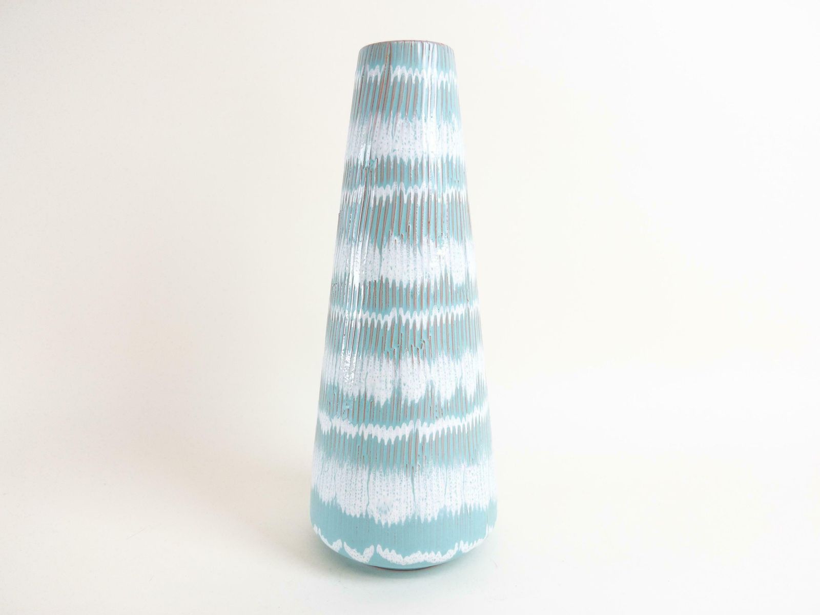 Waechtersbach Ceramic Vase   West German Ceramic Vase   Mint Textured Cone Vase   29 Cm Tall