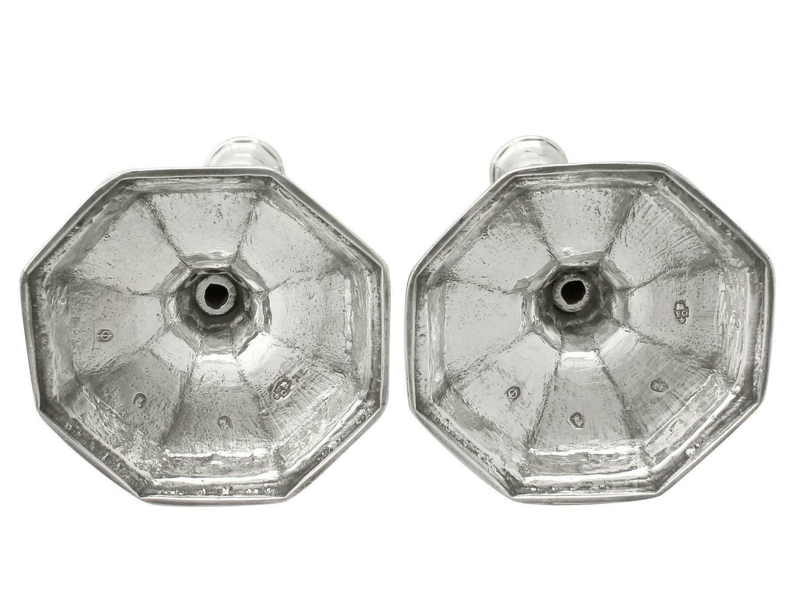 photo furniture Antique Queen Anne Britannia Standard Silver Candle Holders
