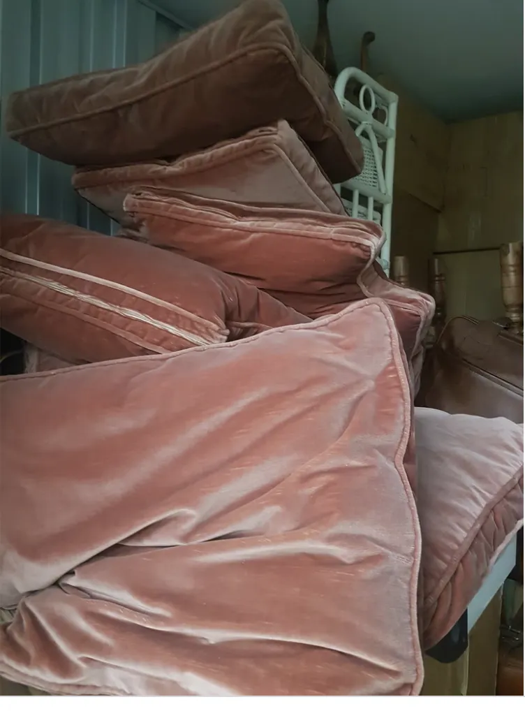 `Dusty Pink Velvet Covered 3 Seater And 1 Seater Sofa With Loose Feather/Down Filled Cushions photo Furniture