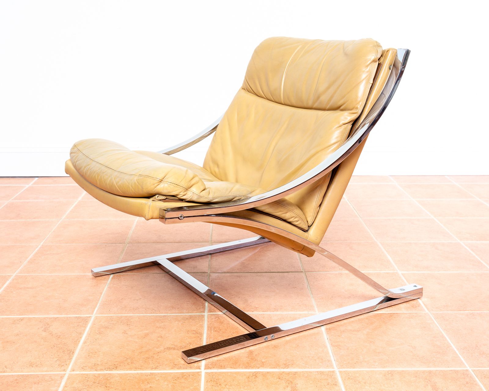 Zeta Leather Chair By Paul Tuttle For Strassle Cream Leather Chrome Cantilever 1970s Space Age Mcm Mid Century Modernist Rocket Launcher Chair Z Chair