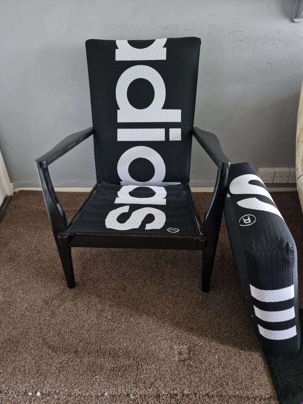 Adidas Parker Knoll, 19th Century photo 500.0