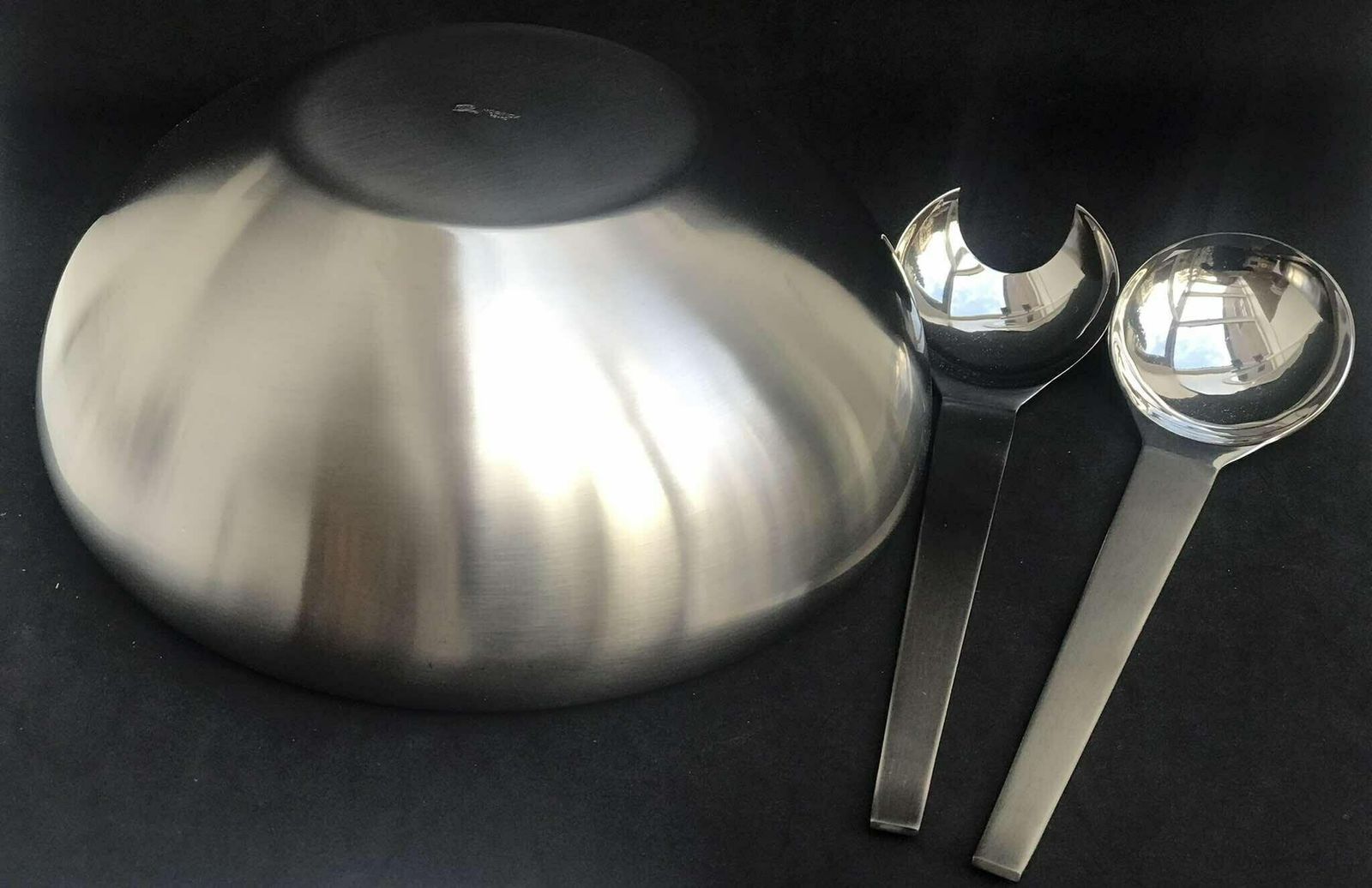 photo furniture Salad Bowl And Serving Flatware Modernist Carl Auböck Design Morinox Amboss 50s Post Modern Lunik 2060 Modern Austrian Design Luxury Gift