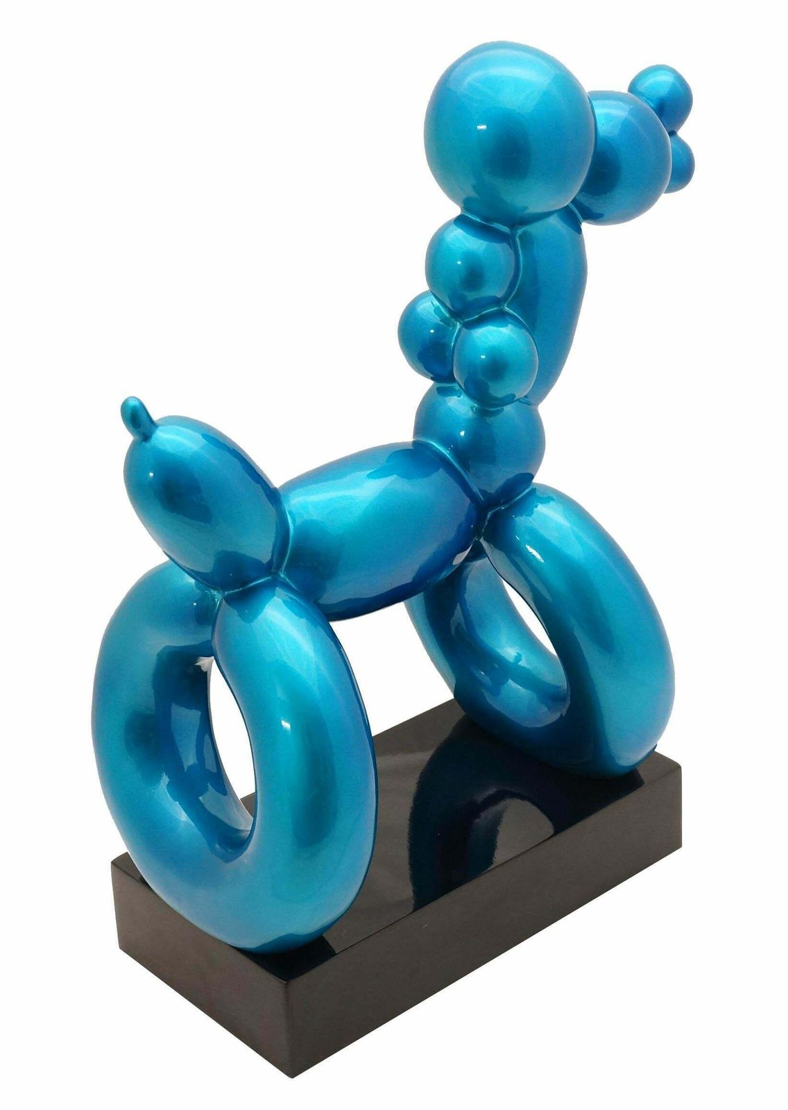 Fibreglass Sculpture Of A Balloon Dog, Contemporary Art, 21st Century. photo 1904.0