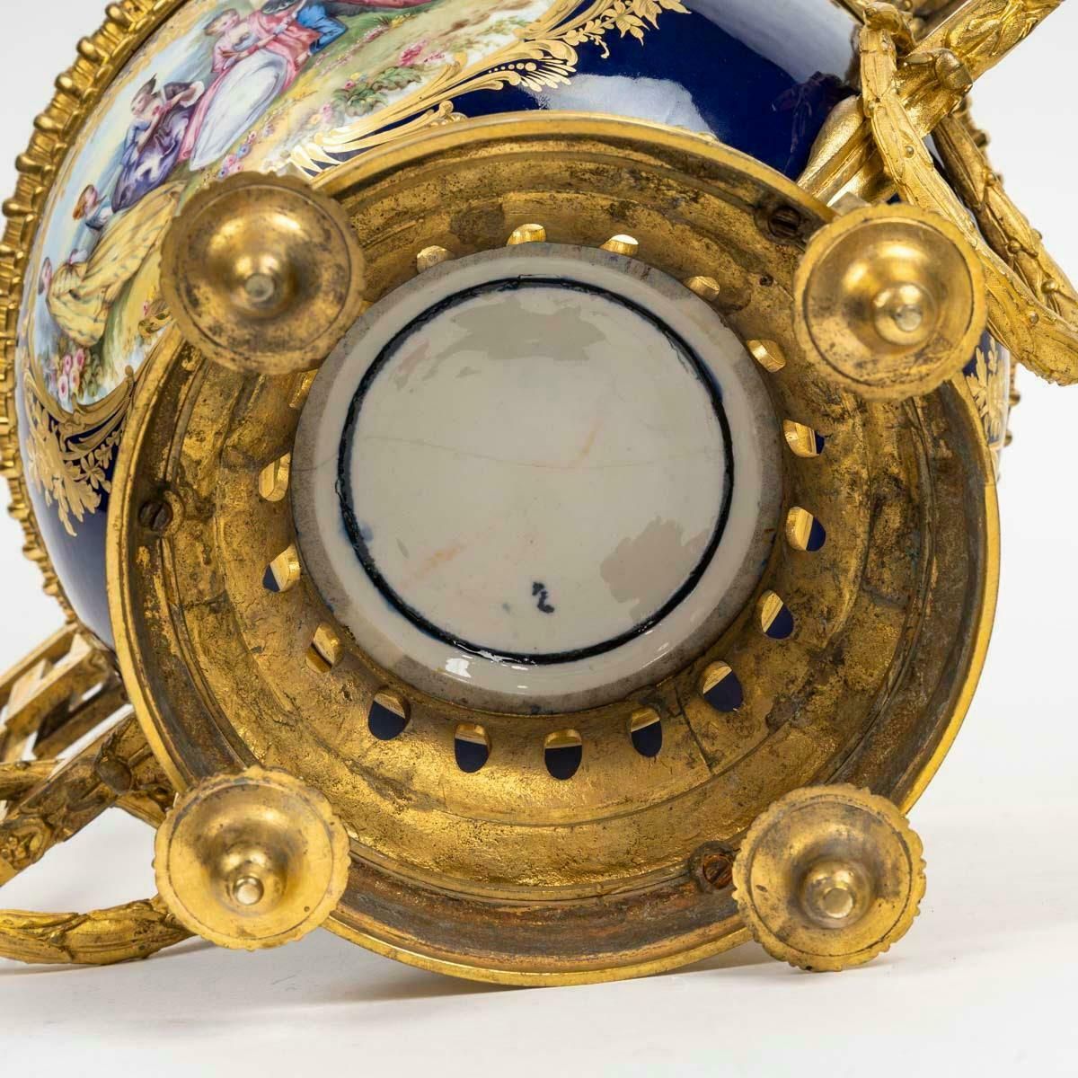 Home Decor A Sèvres Style Porcelain Covered Bowl, 19th Century, Napoleon III Period. photo