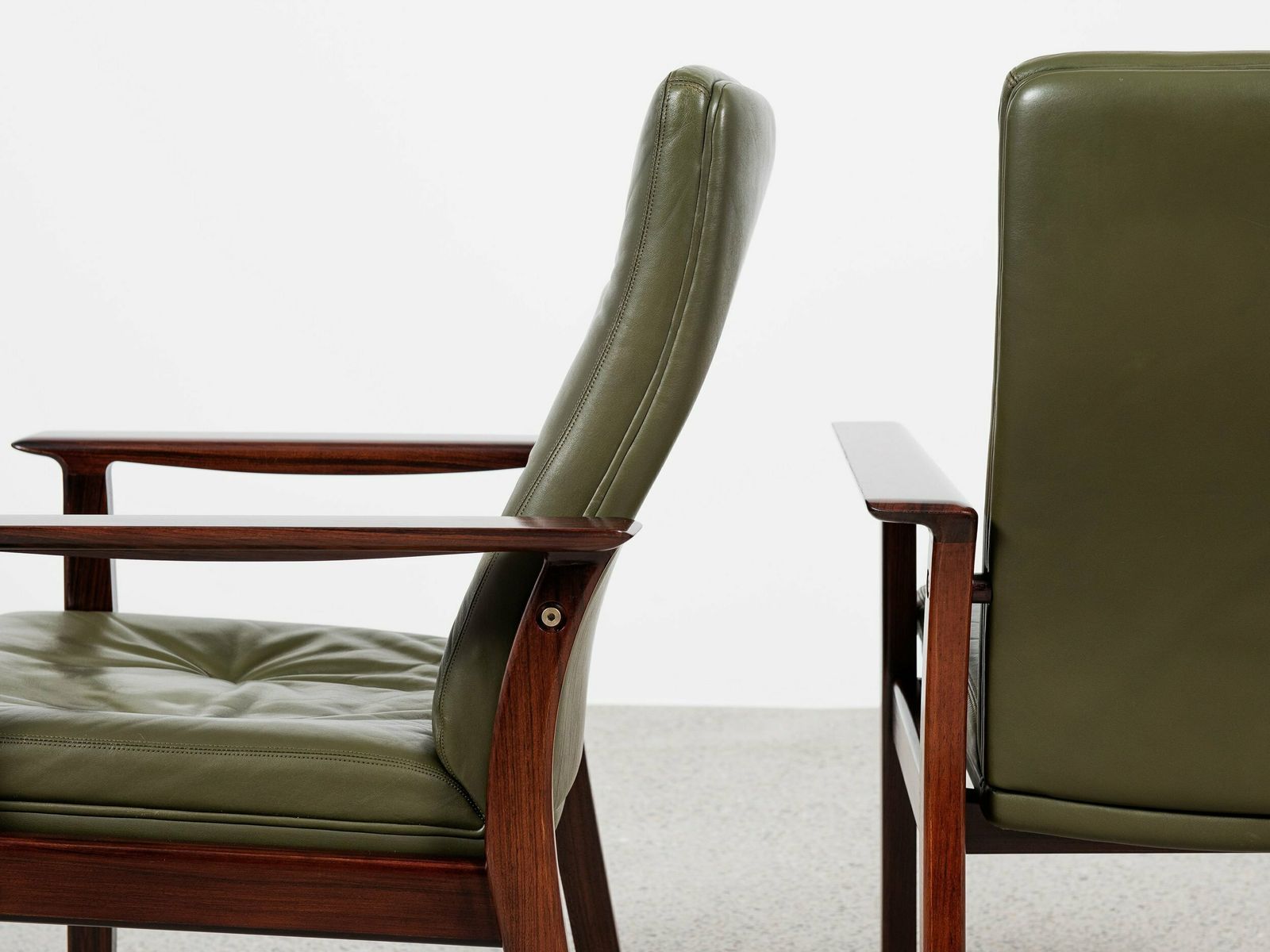 photo for sale Midcentury Danish Set Of 6 Chairs With Armrests In Rosewood And Leather By Arne Vodder For Sibast