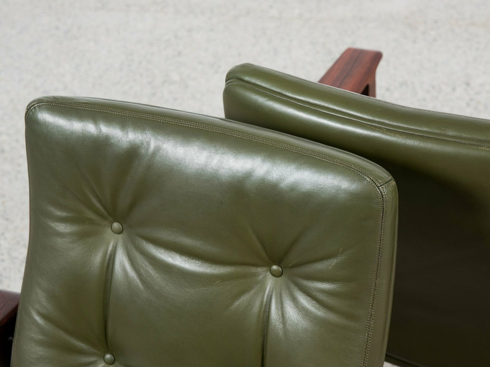 Furniture Midcentury Danish Set Of 6 Chairs With Armrests In Rosewood And Leather By Arne Vodder For Sibast photo