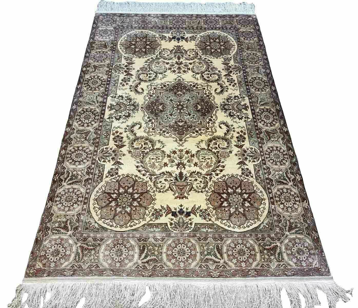 Handmade Vintage Turkish Kayseri Silk Rug 4.3' X 6.7' (132cm X 205cm) 1970s