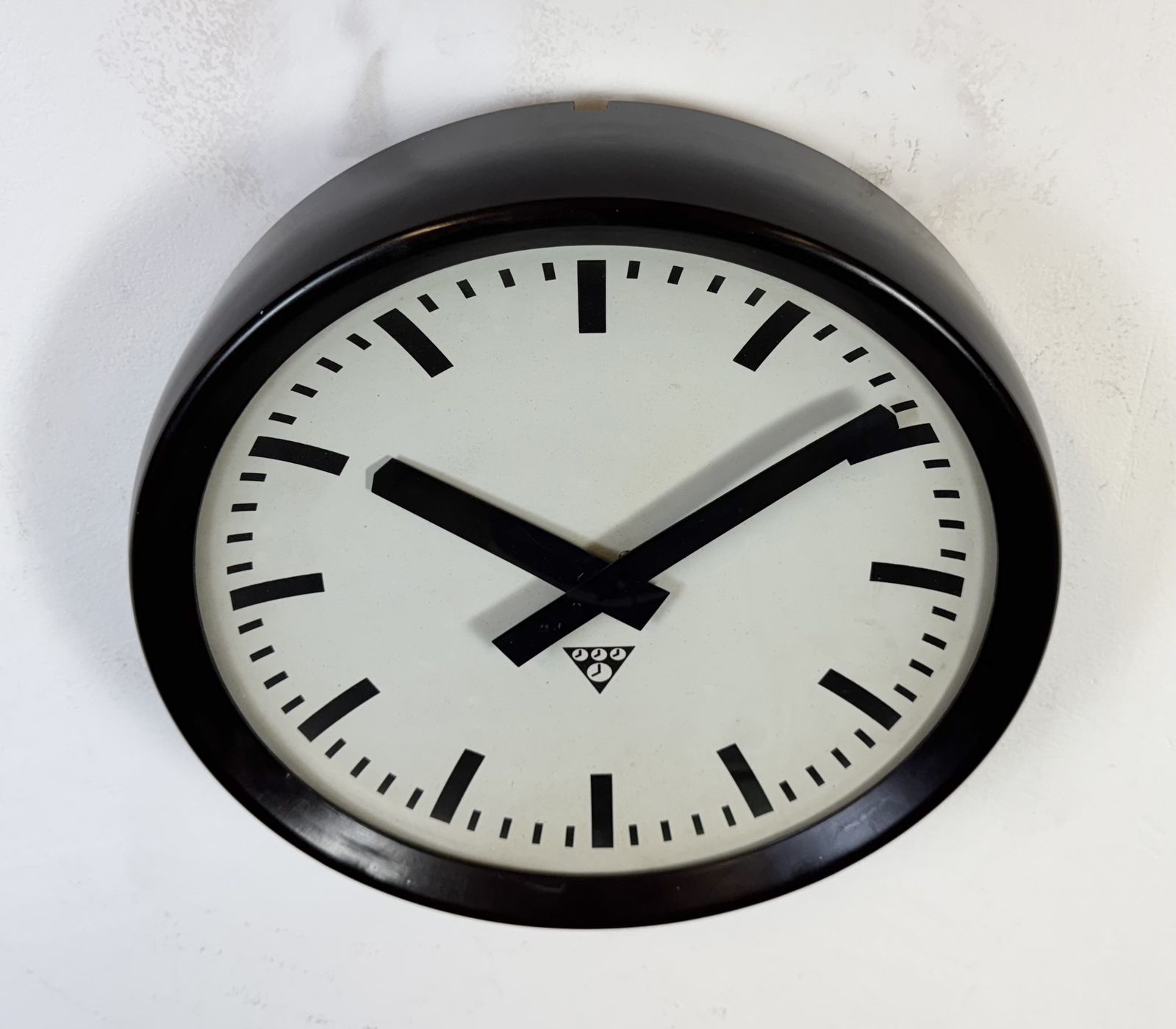 Industrial Brown Bakelite Factory Wall Clock From Pragotron, 1960s photo vintage