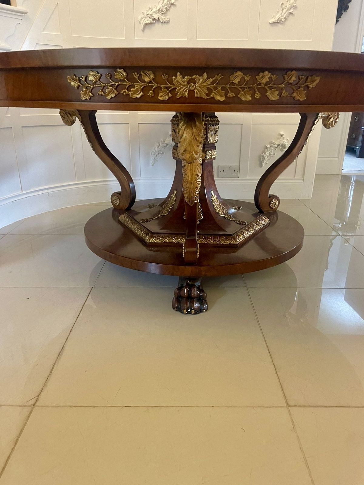 photo vinterior Magnificent Quality 8/10 Seater Antique Burr Walnut Marquetry Inlaid Carved Gilded Dining Table