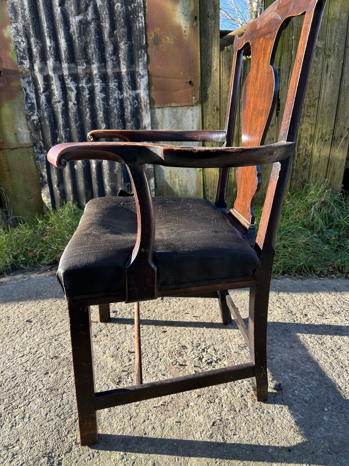 photo vinterior Georgian Mahogany Large Proportion Open Arm Desk Chair