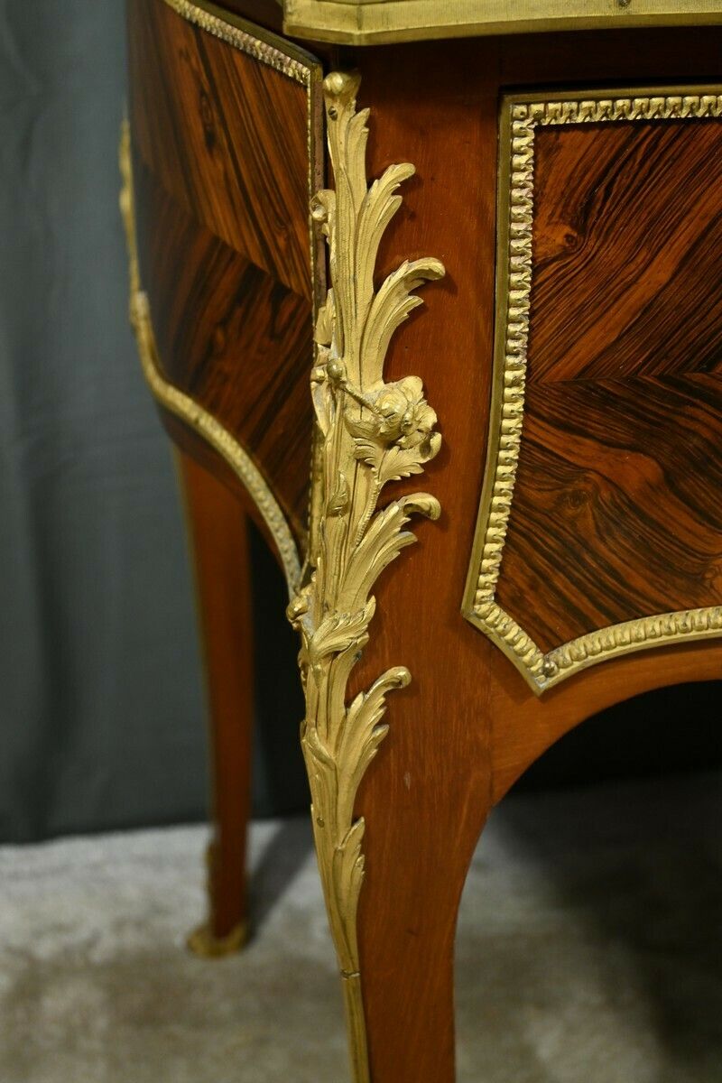 Furniture Small Middle Desk In Mahogany And Rosewood, Louis XV Style, Napoleon III Period – Mid 19th Century photo