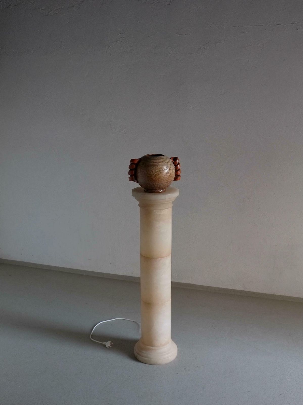 Alabaster Column Pedestal Floor Lamp | Italy | 1980s photo vinterior