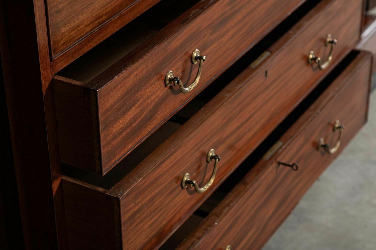 photo vinterior Large English 19thc Mahogany Triple Wardrobe  