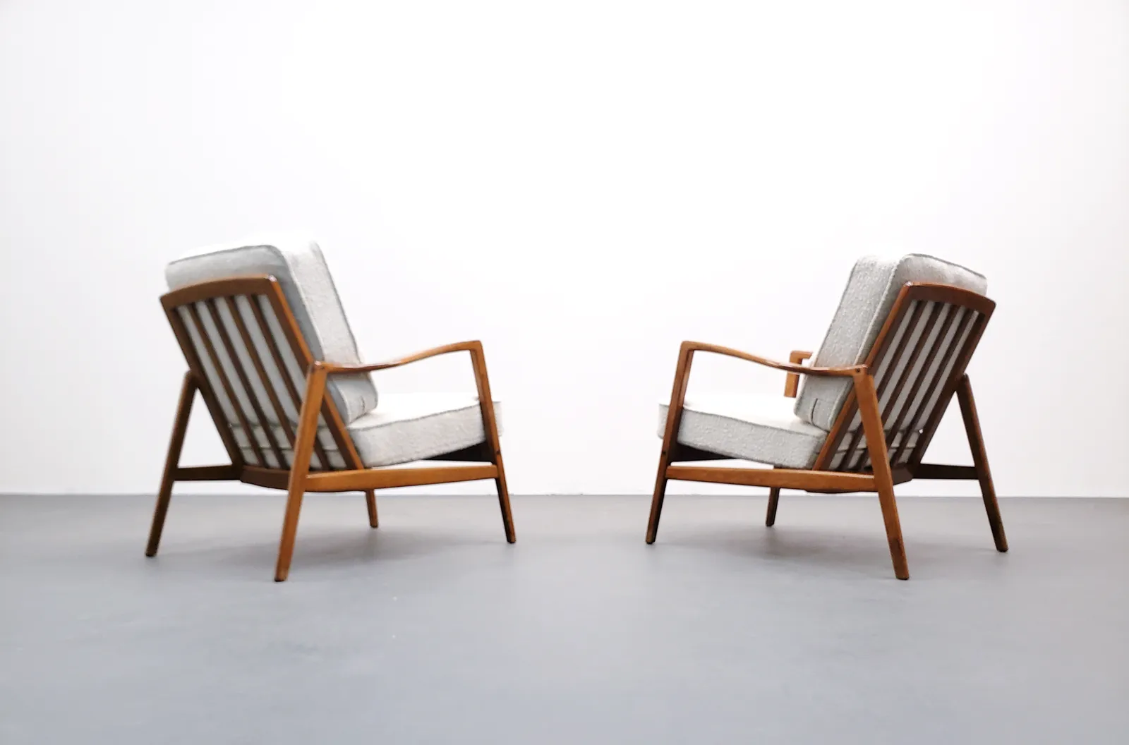 photo furniture One Left   1950 Hartmut Lohmeyer For Wilkhahn In Premium Ivory Boucle