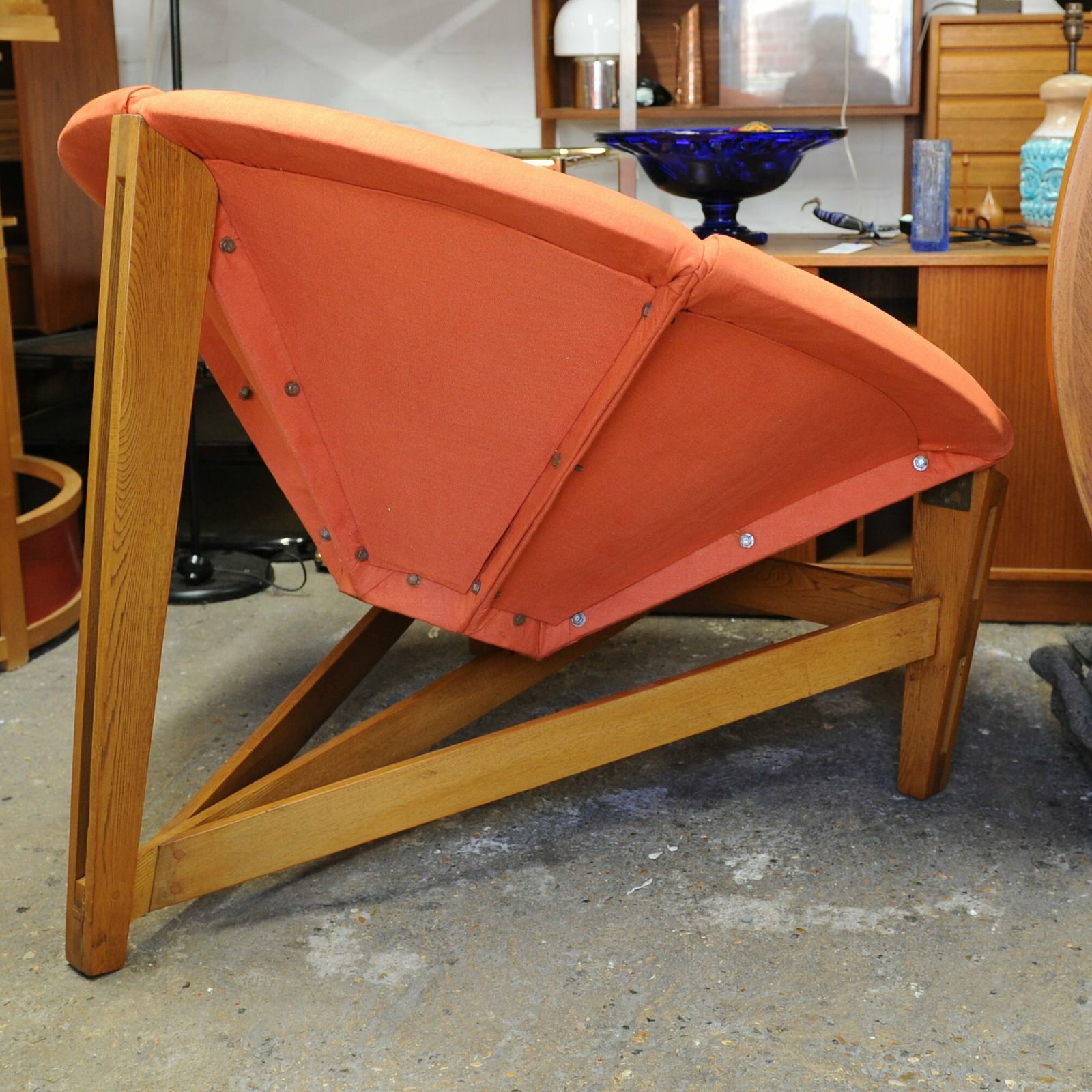 Large Mid Century Fibreglass Pink And Yellow Flower/ Daisy Chair On A Wooden Tripod Stand, 1960s photo vintage