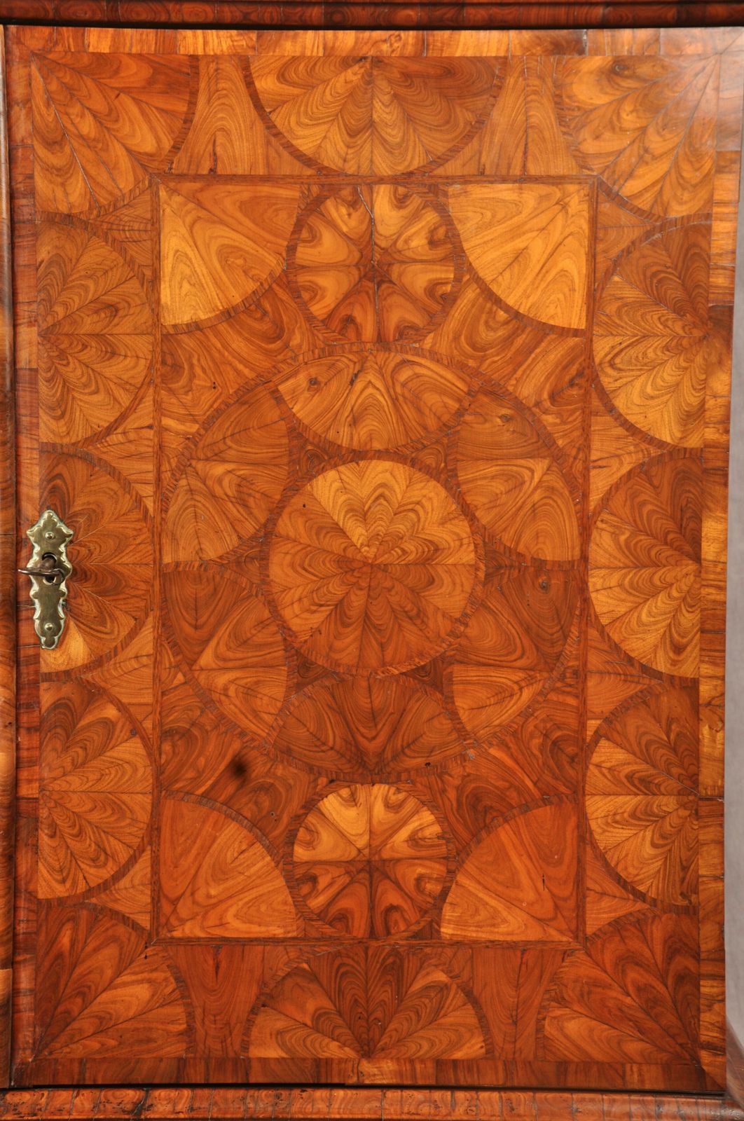 Important 17th Century Kingwood Cabinet On Stand photo Furniture
