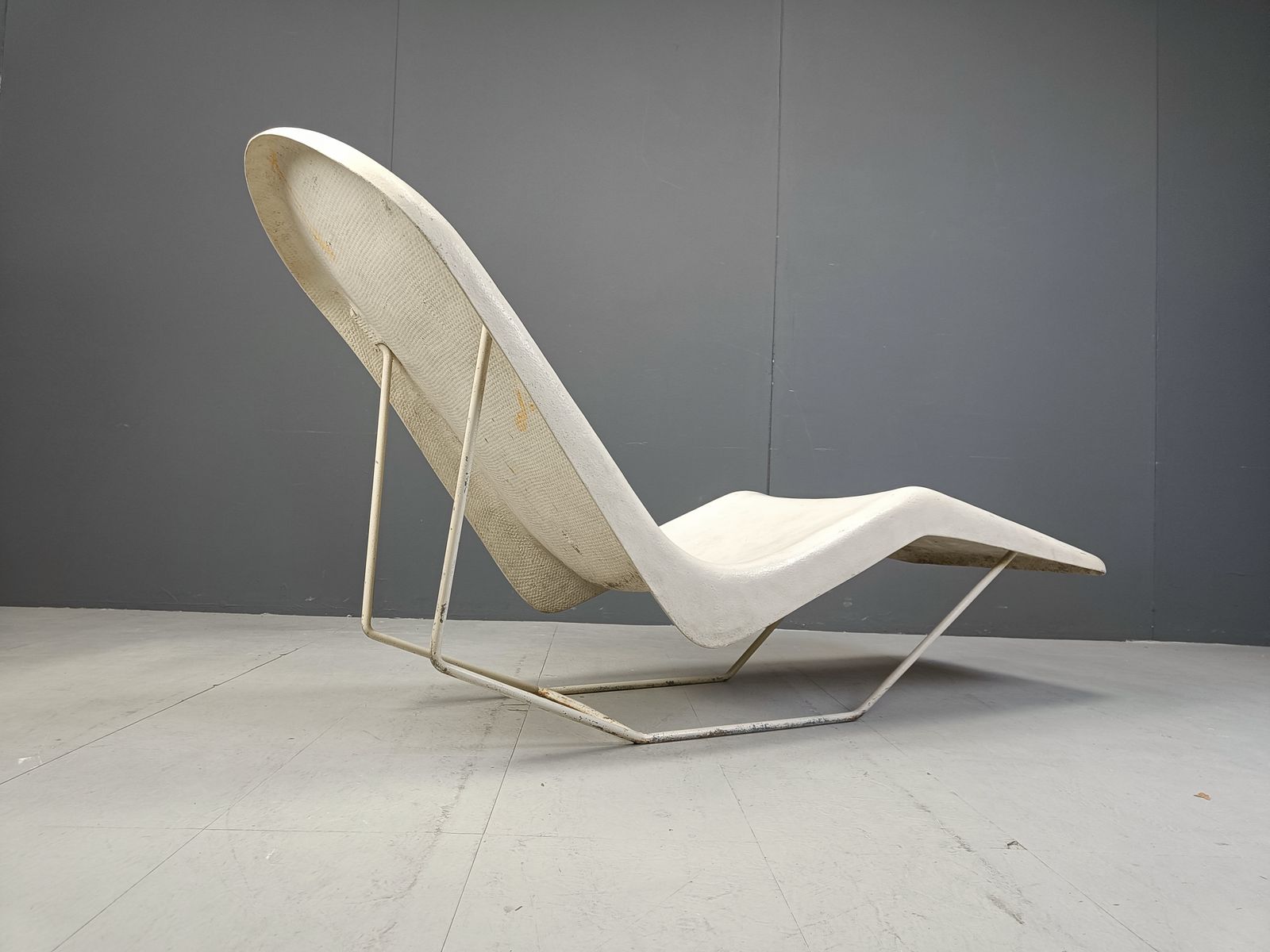 Mid Century Fiberglass Chaise Longue, 1960s photo furniture