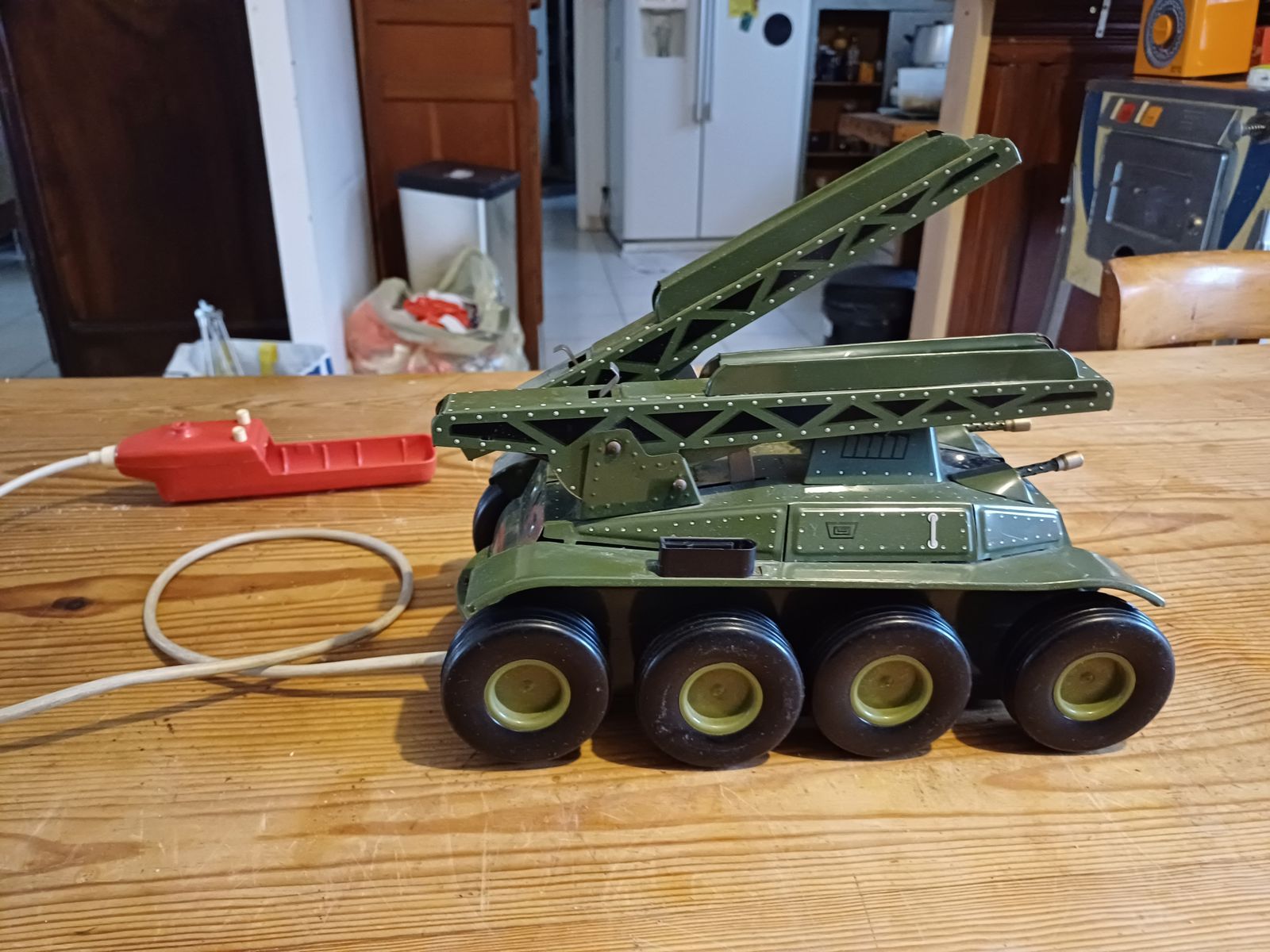 Old Toy In Sheet Metal Joustra Engine Lance Missilles Militaria
