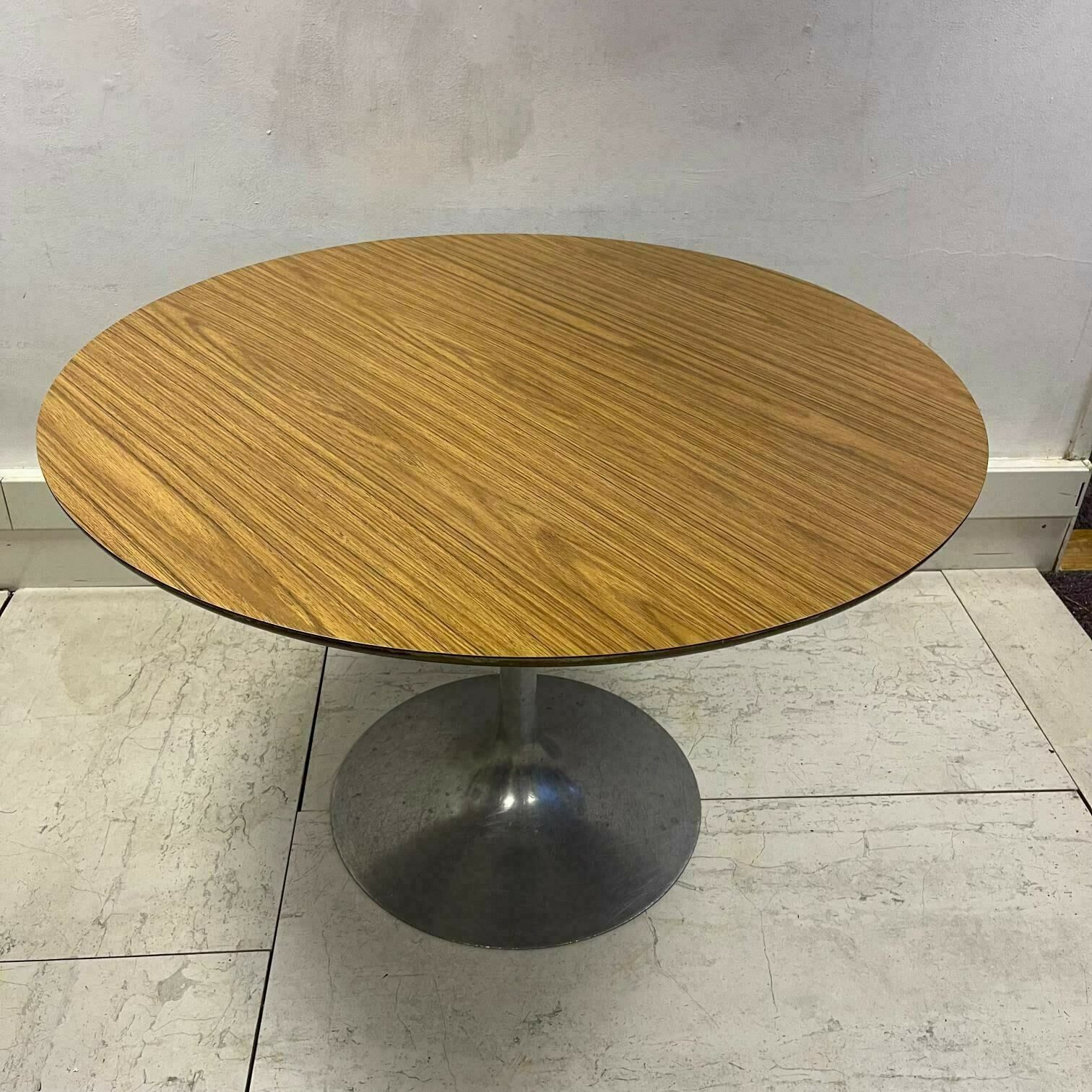 Maurice Burke For Arkana Tulip Table 1960s Round Table photo for sale