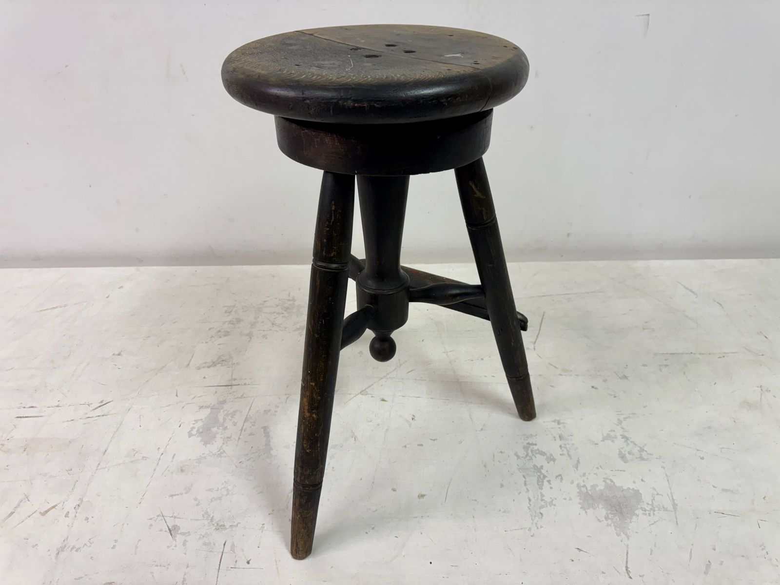 Vintage Early 20th Century Swivel Stool Sculptors Stand photo vinterior