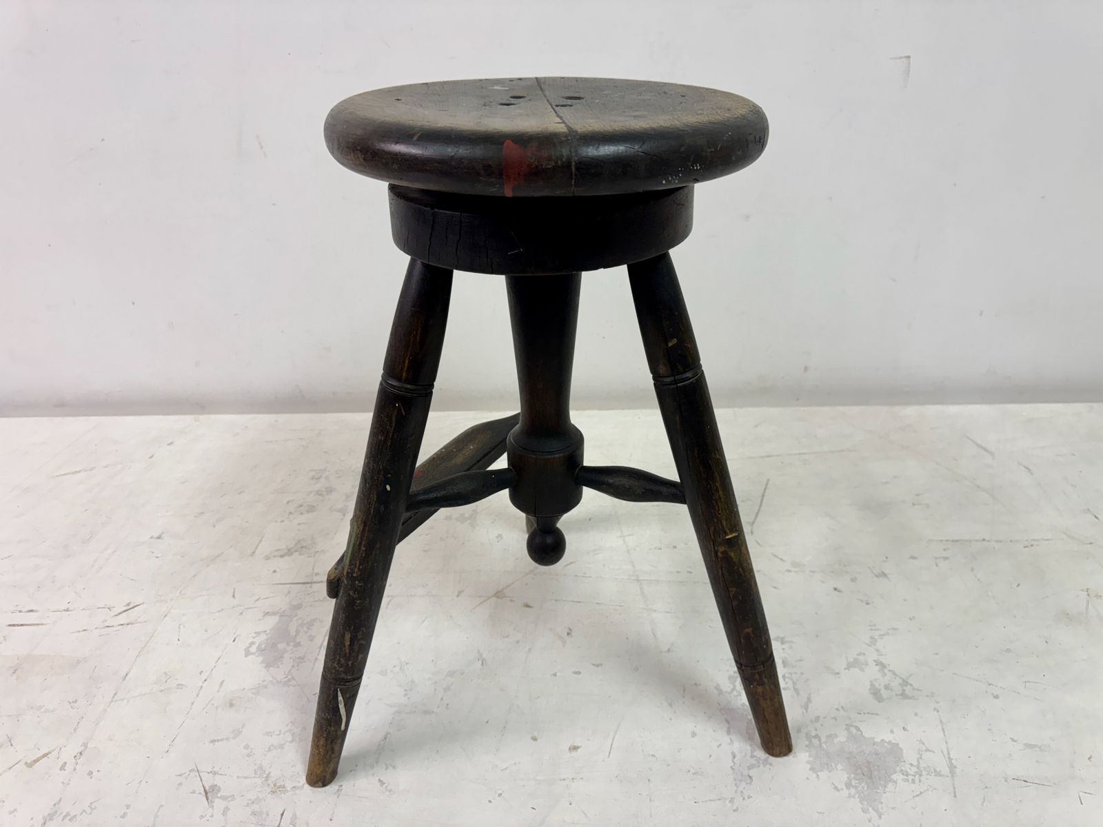 photo for sale Vintage Early 20th Century Swivel Stool Sculptors Stand