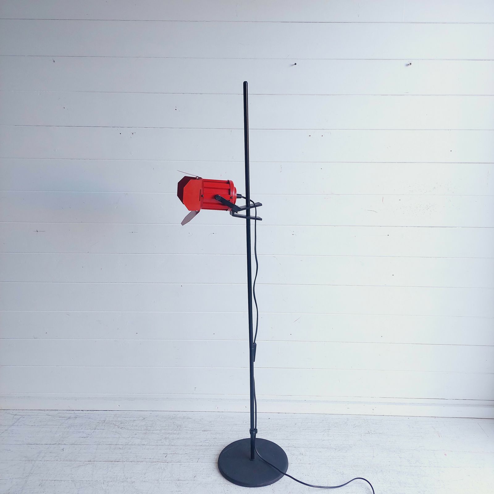 Mid Century  Adjustable Spotlight Floor Lamp Ikea "Reflektor" Spotlight Studio Light 1980s photo vinterior