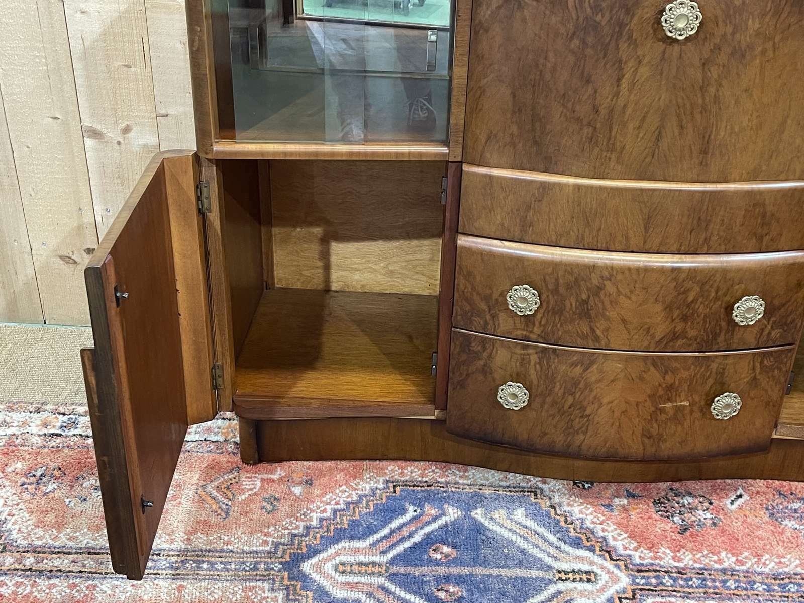 photo furniture English Bar From The 1950s In Walnut