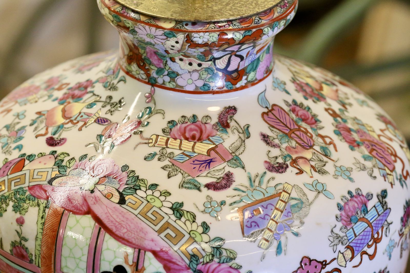 photo buy Pair Chinese Antique Famille Rose Porcelain Lamps With Court Scenes   51cm Height
