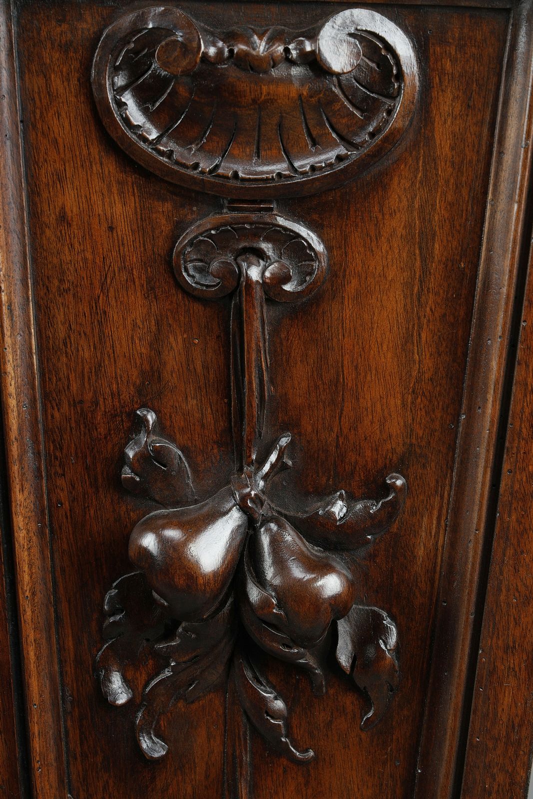 4926.0 Pair Of Carved Molded Walnut Sellettes With Fruit And Plant Decorations photo