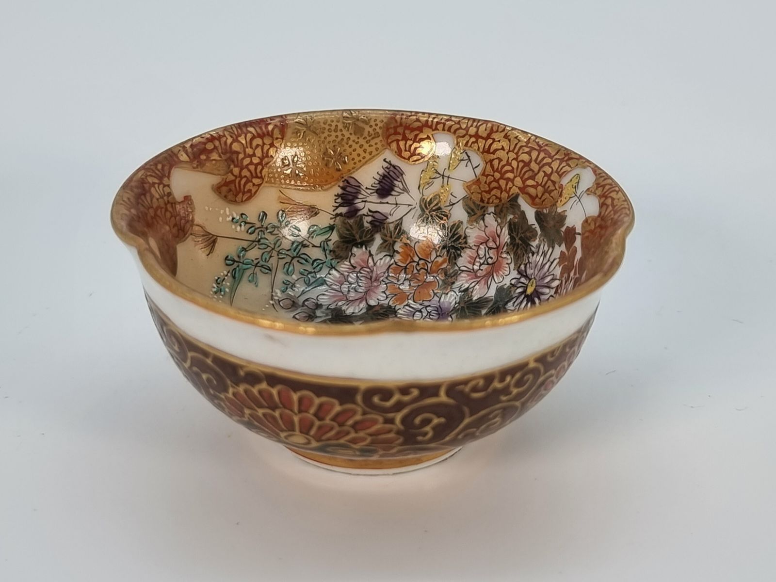 photo furniture A Pair Of Japanese Meiji Period Miniature Porcelain Kutani Ware Bowls, Circa 1880