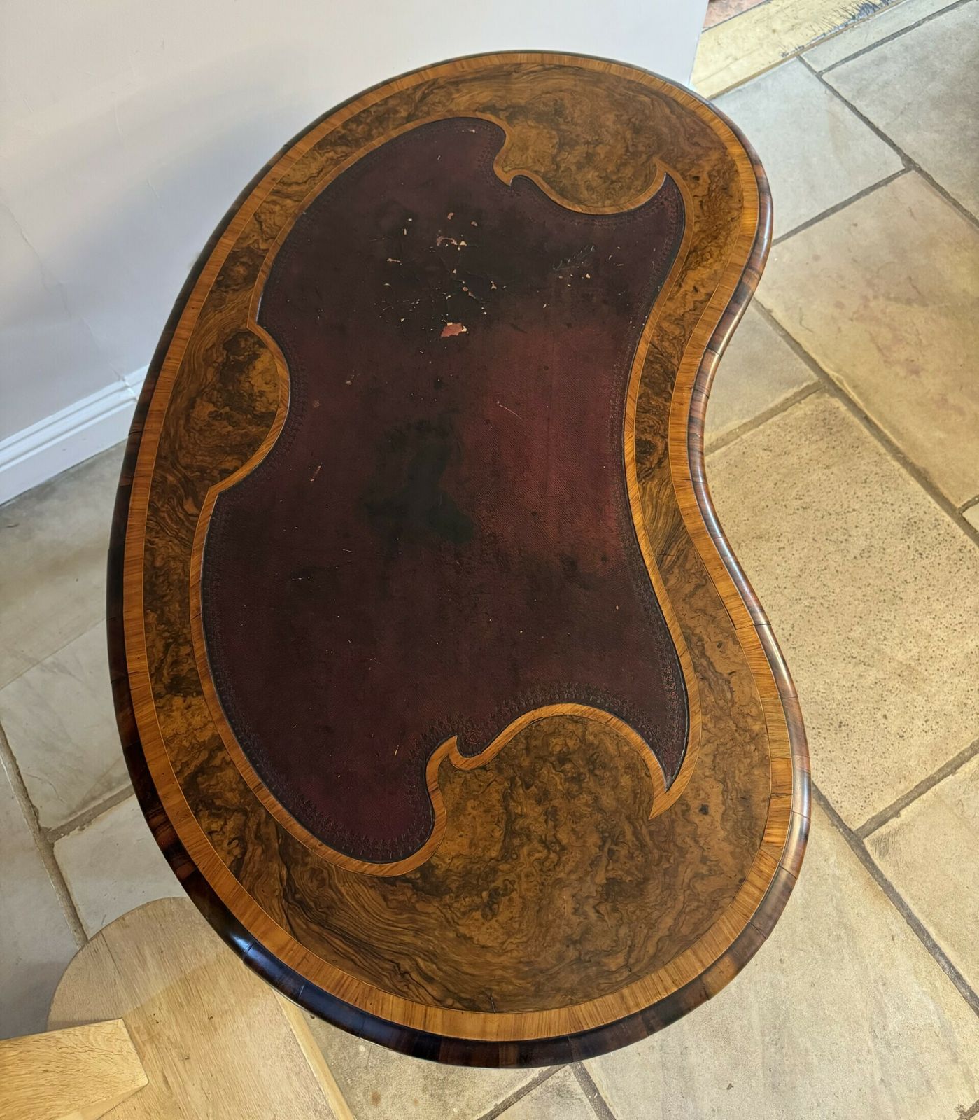 Victorian Freestanding Quality Inlaid Burr Walnut Kidney Writing Table photo for sale