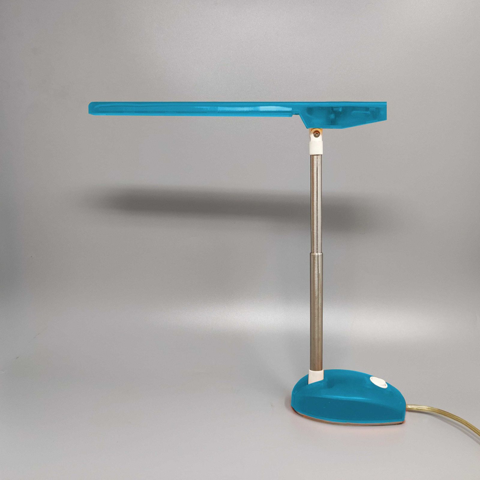 1990s Gorgeous Blue Table Lamp "Microlight" By Ernesto Gismondi For Artemide. Made In Italy photo vinterior