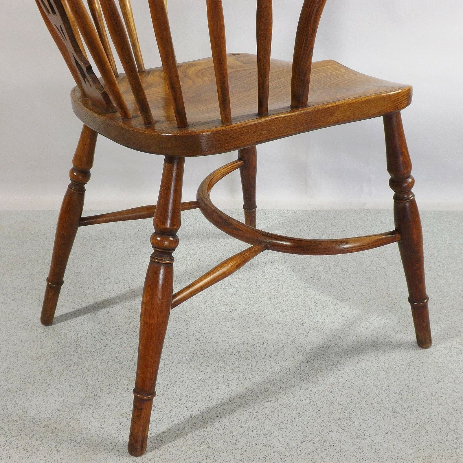 photo furniture Windsor Chair (Delivery Available)  Low Back Horseshoe Pattern Ash Antique