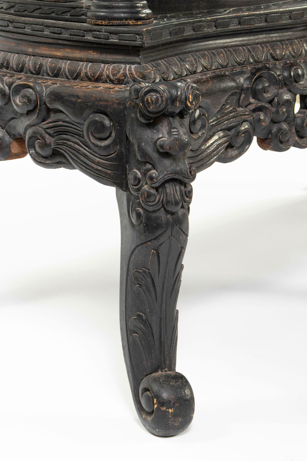 Chinese Carved Wood Living Room Set photo vinterior