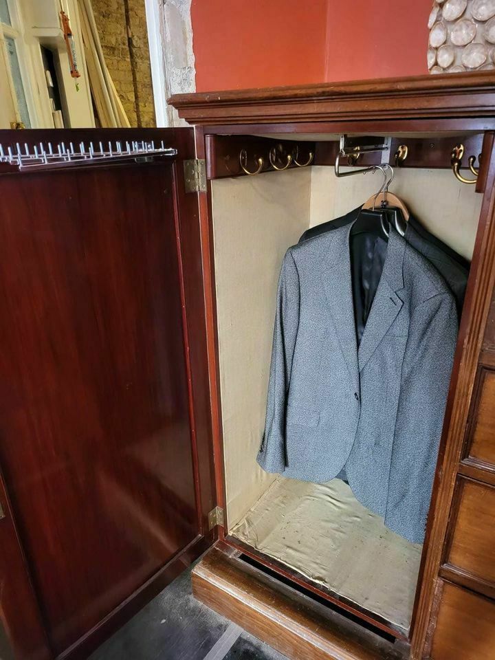 Edwardian Mahogany Triple Wardrobe With Fitted Drawers photo buy
