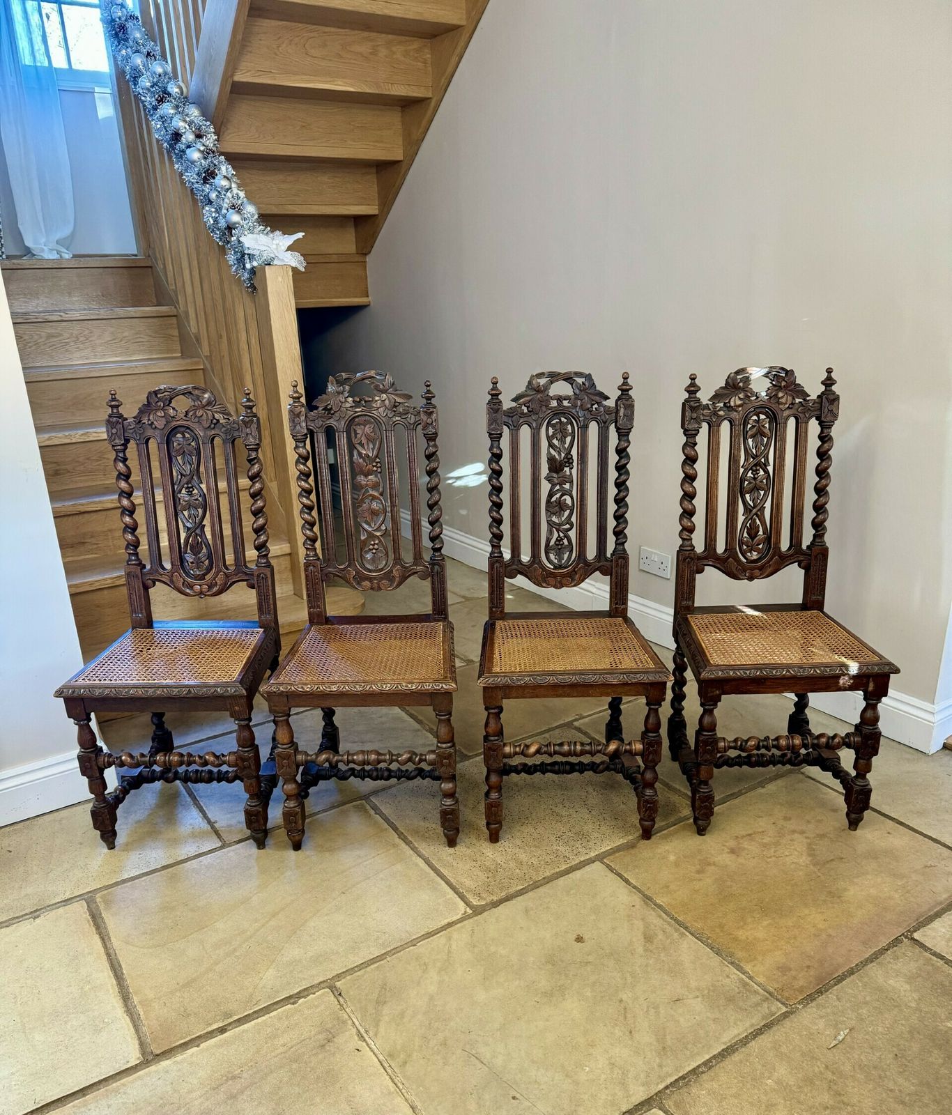 Stylish Set Of Eight Antique Quality Carved Oak Dining Chairs photo vinterior