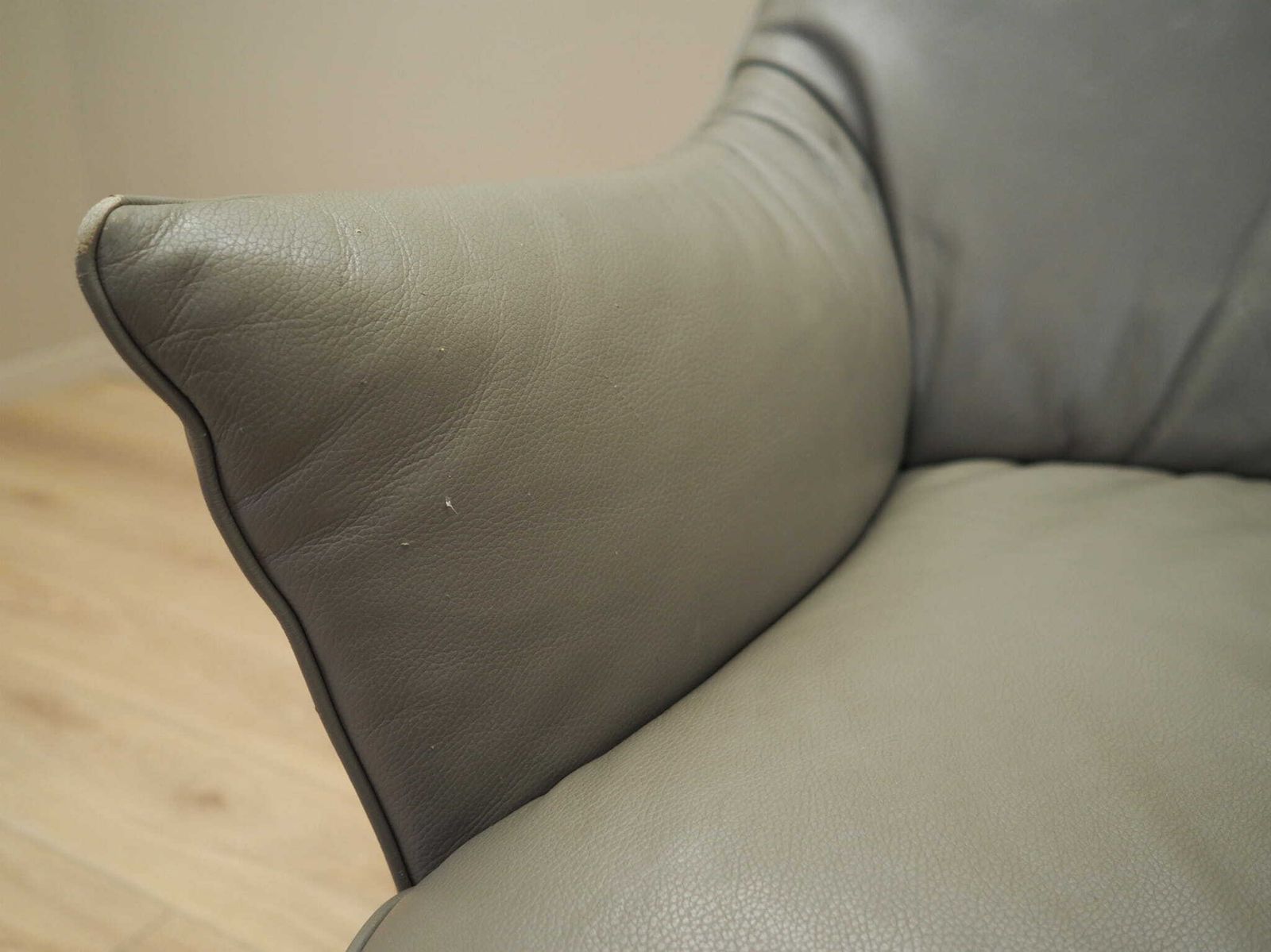 1449.0 Leather Swivel Armchair, Italian Design, 1990s, Manufacture: Natuzzi photo