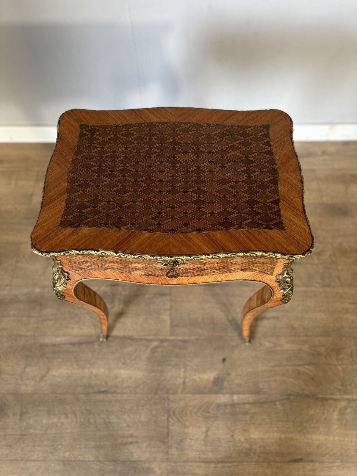 photo vinterior An Exceptional Quality Rosewood And Kingswood Ladys Vanity Set