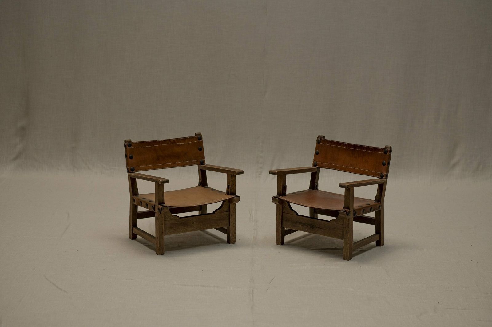 photo vinterior Spanish Brutalist Easy Chair Set