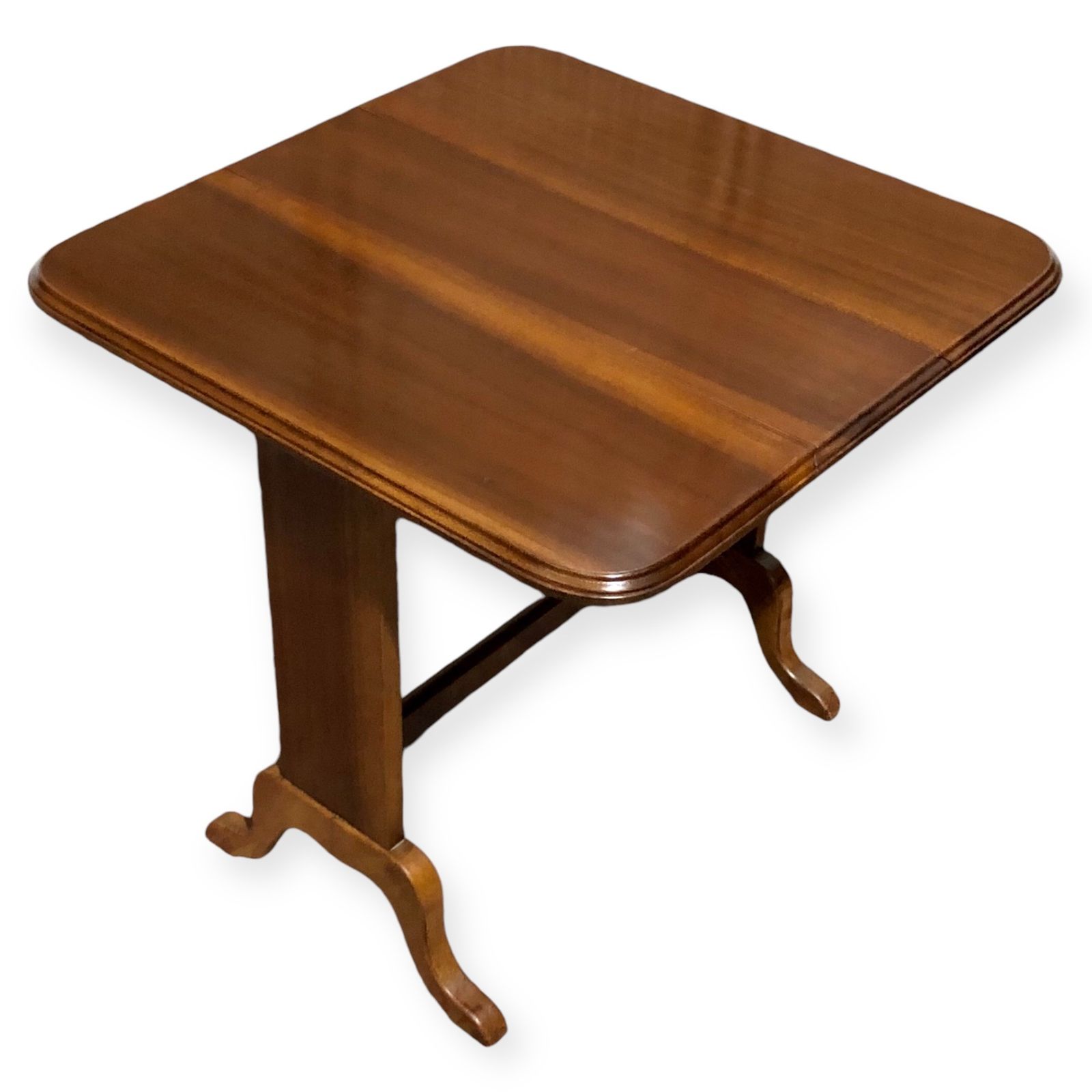 Handsome Vintage Mahogany Coffee / Occasional Table photo Furniture