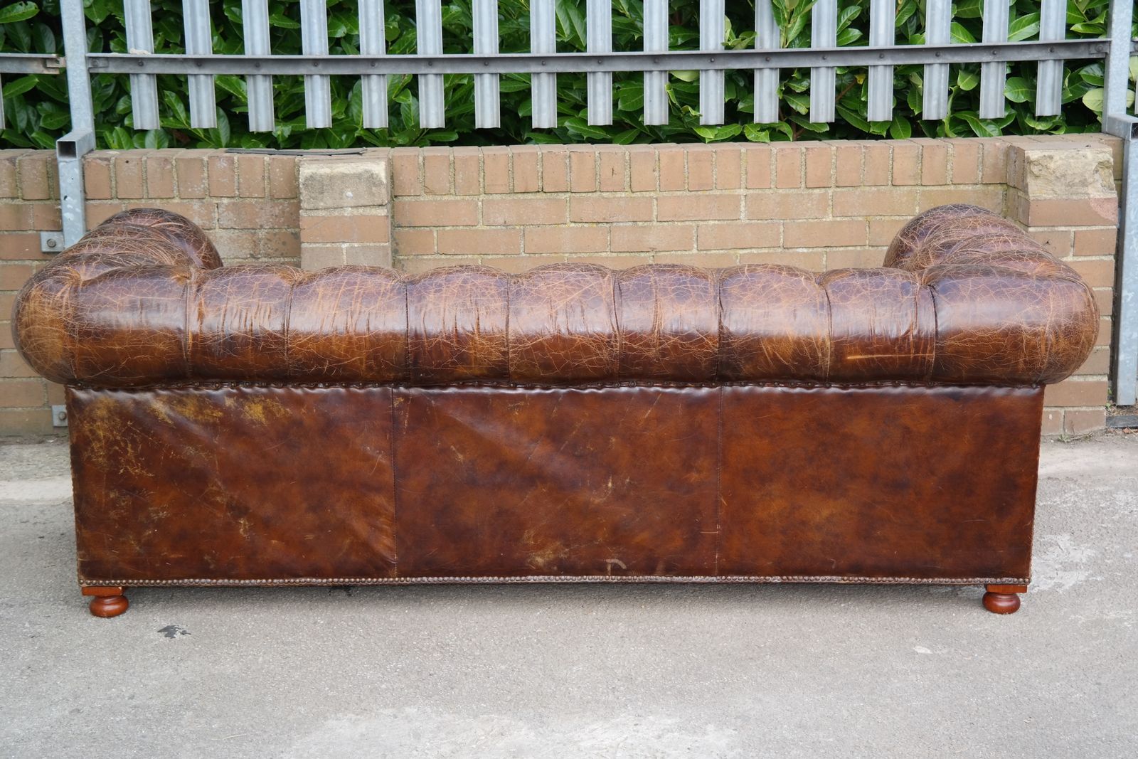 Superb Timothy Oulton Westminster Feather 2.5 Seater Leather Sofa Vintage Cigar photo vintage