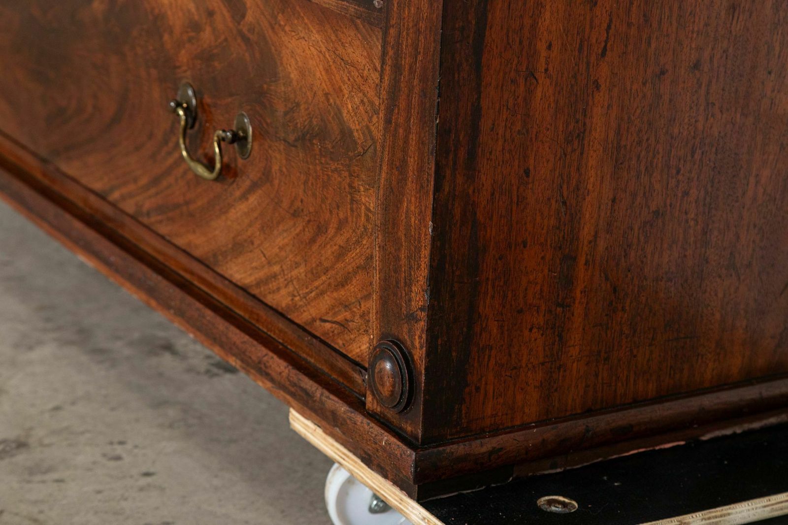 photo buy Large English Early 19thc Mahogany Linen Press