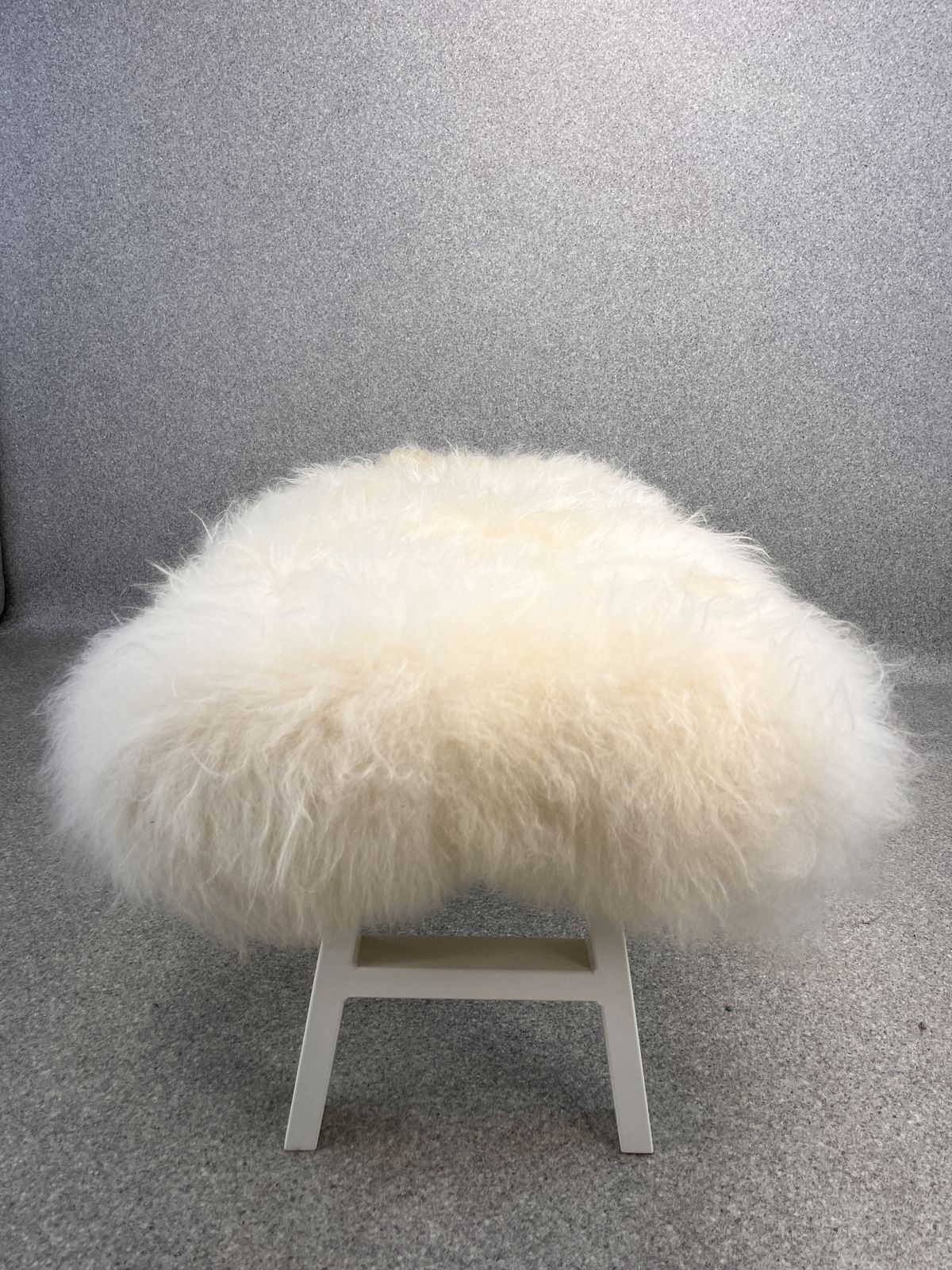 White Yeti Real Sheepskin Fluffy Furry Bench Chair Bedside photo furniture