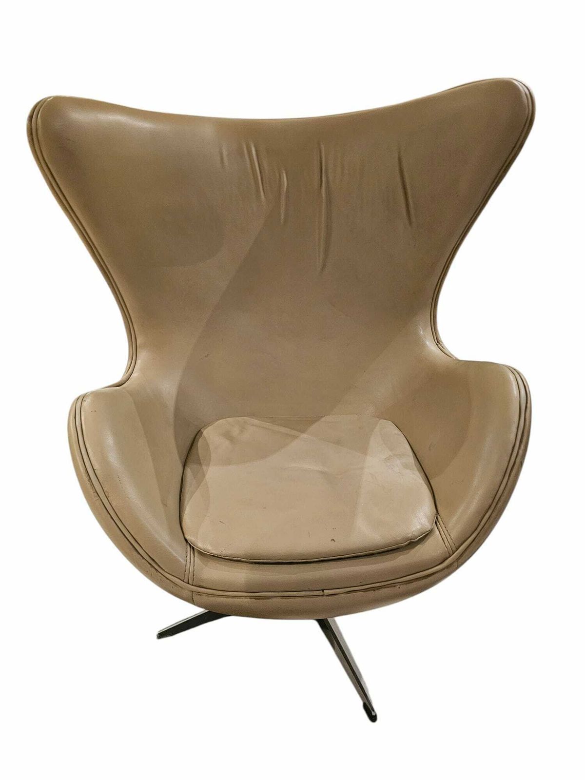 Vintage Leather Egg Chair – Inspired By Arne Jacobsen