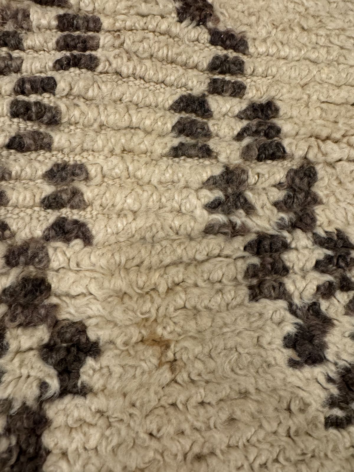 1960s Beni Ourain Rug (Mid Atlas Mountains, Berber) photo Textiles