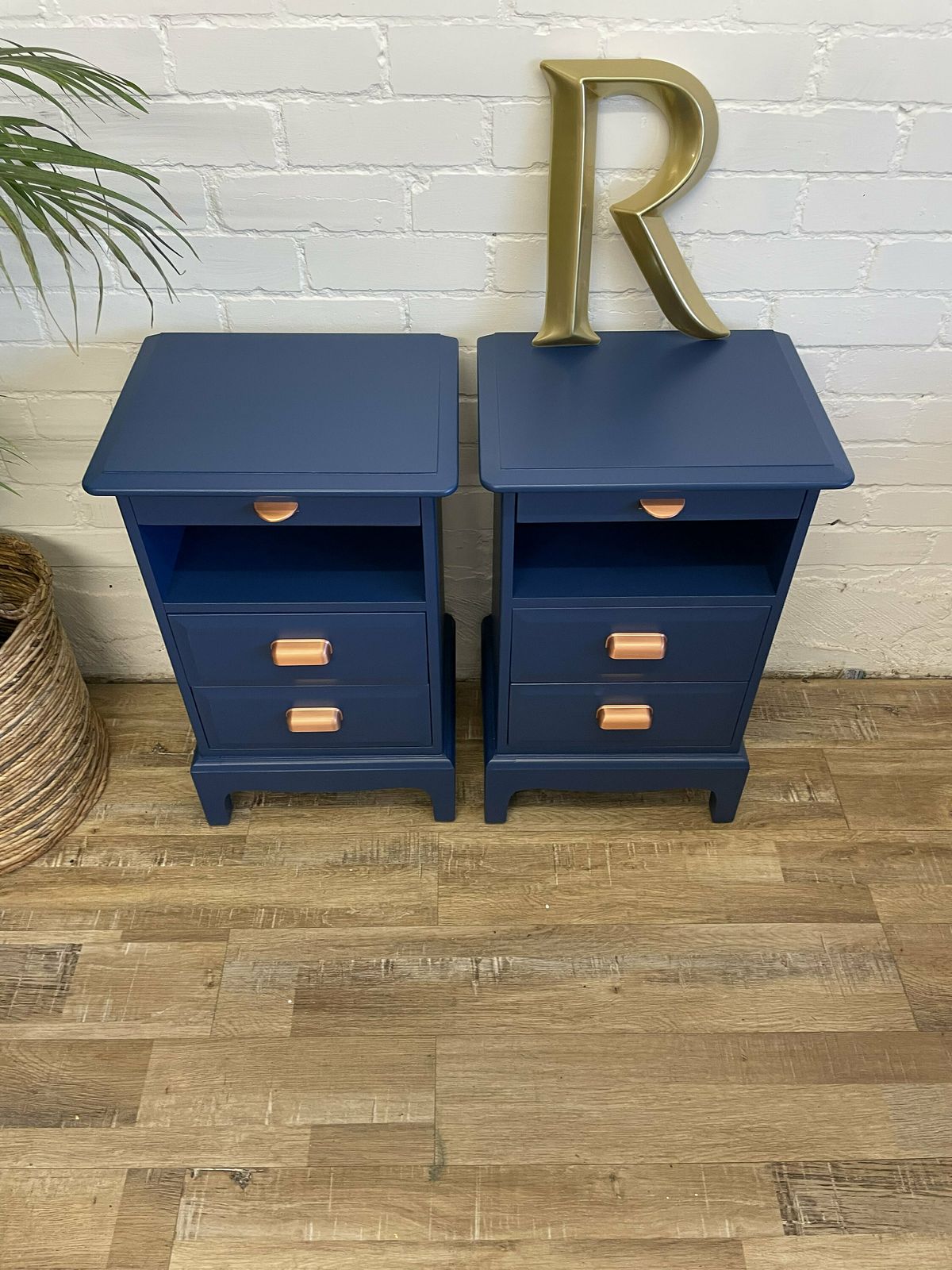 Stag Minstrel Pair (2) Of Bedsides Narrow Painted Blue photo 750.0