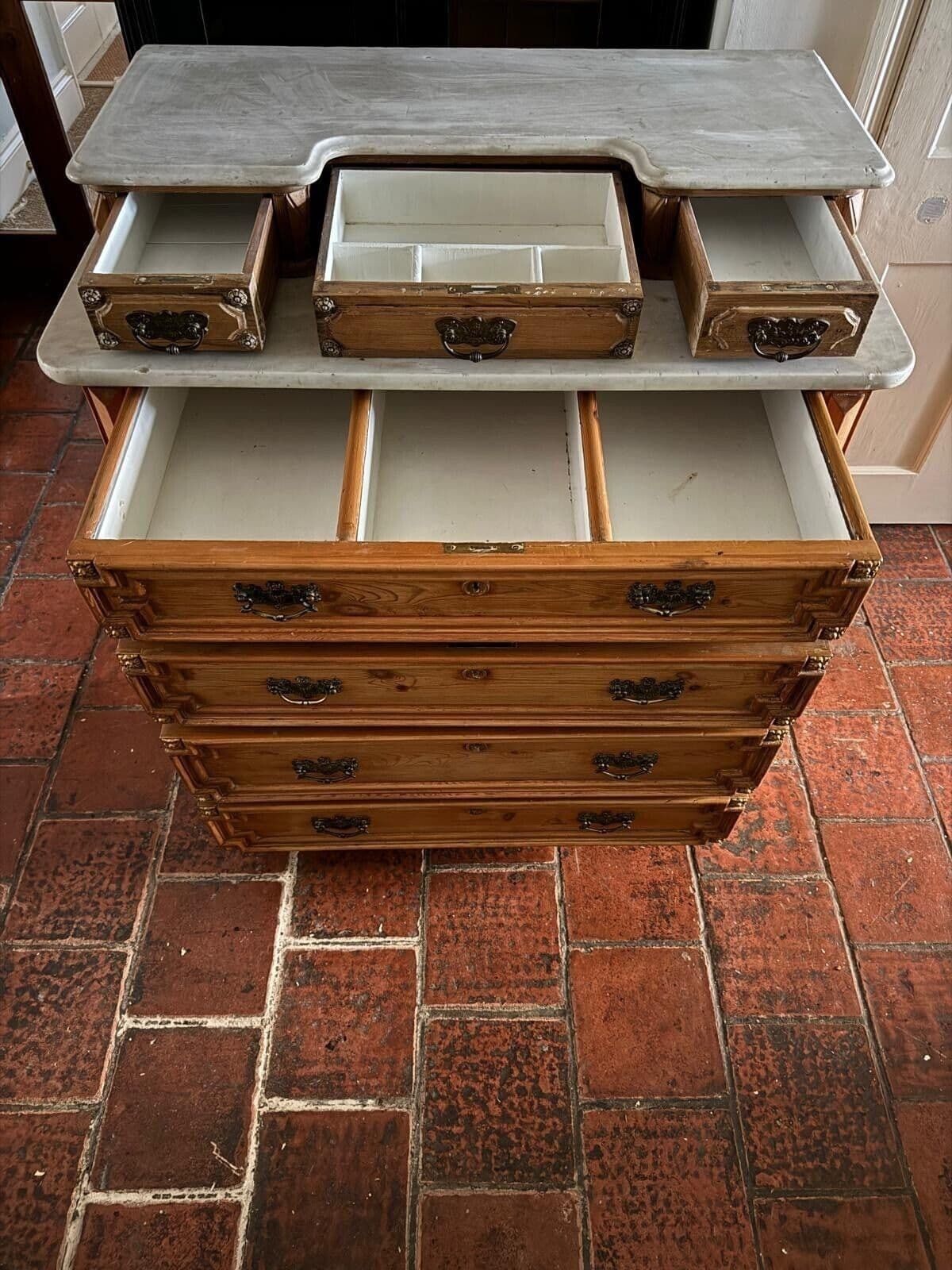 photo furniture Antique Solid Pine French Style Marble Top Dresser Washstand Chest Of Drawers
