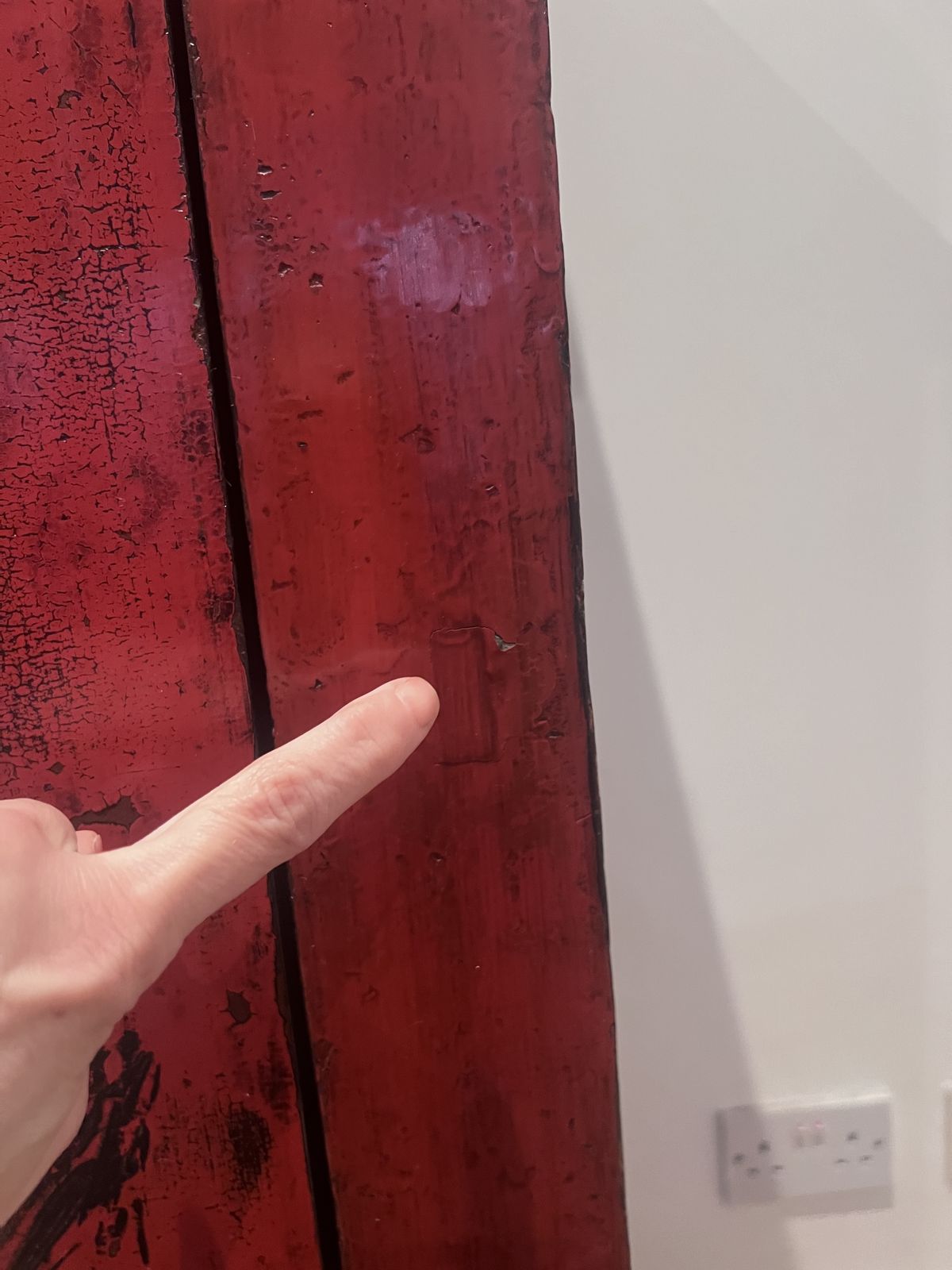 photo vintage 19th Century Antique Chinese Red, Tall Lacquered Wedding/Linen Cabinet Featuring Hand Painted Bamboos & Birds Design   Qing Dynasty