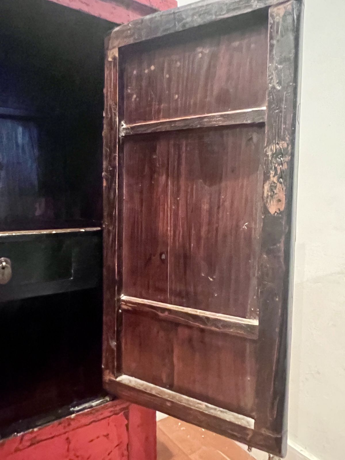 19th Century Antique Chinese Red, Tall Lacquered Wedding/Linen Cabinet Featuring Hand Painted Bamboos & Birds Design   Qing Dynasty photo vinterior